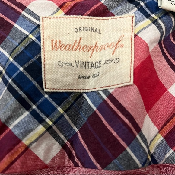 BUTTON UP - Picture 3 of 6